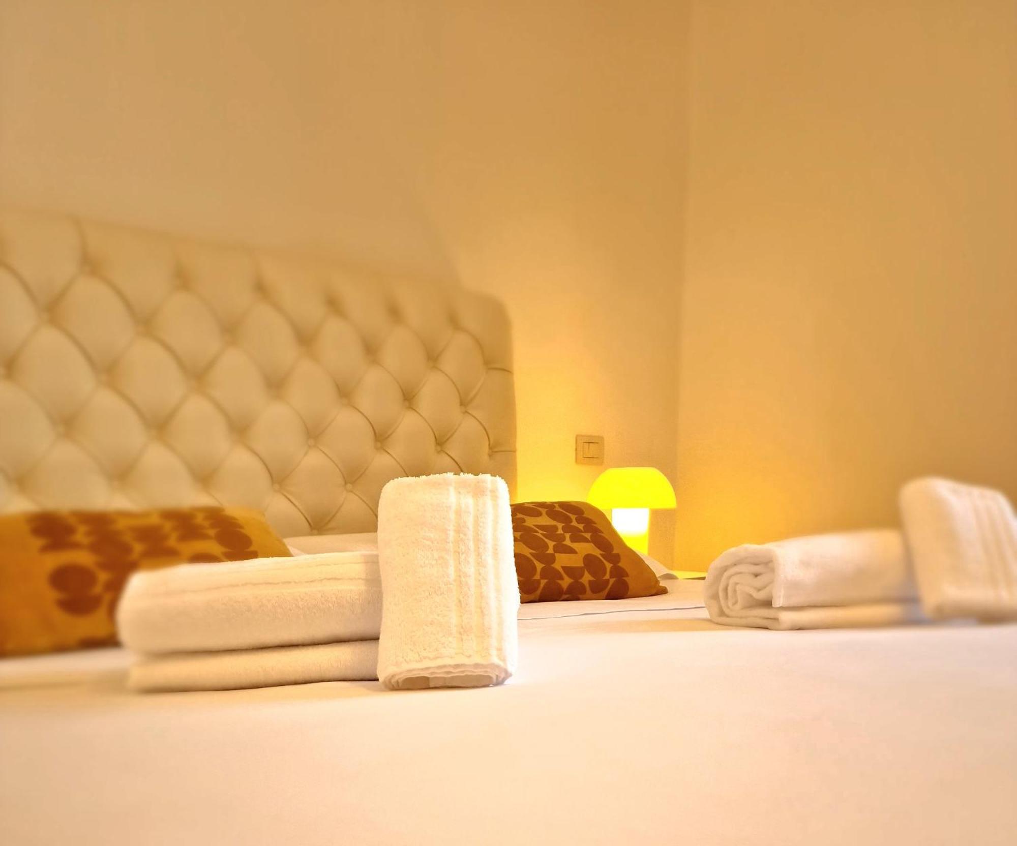 Nur Casa Vacanze Bergamo Apartment ภายนอก รูปภาพ
